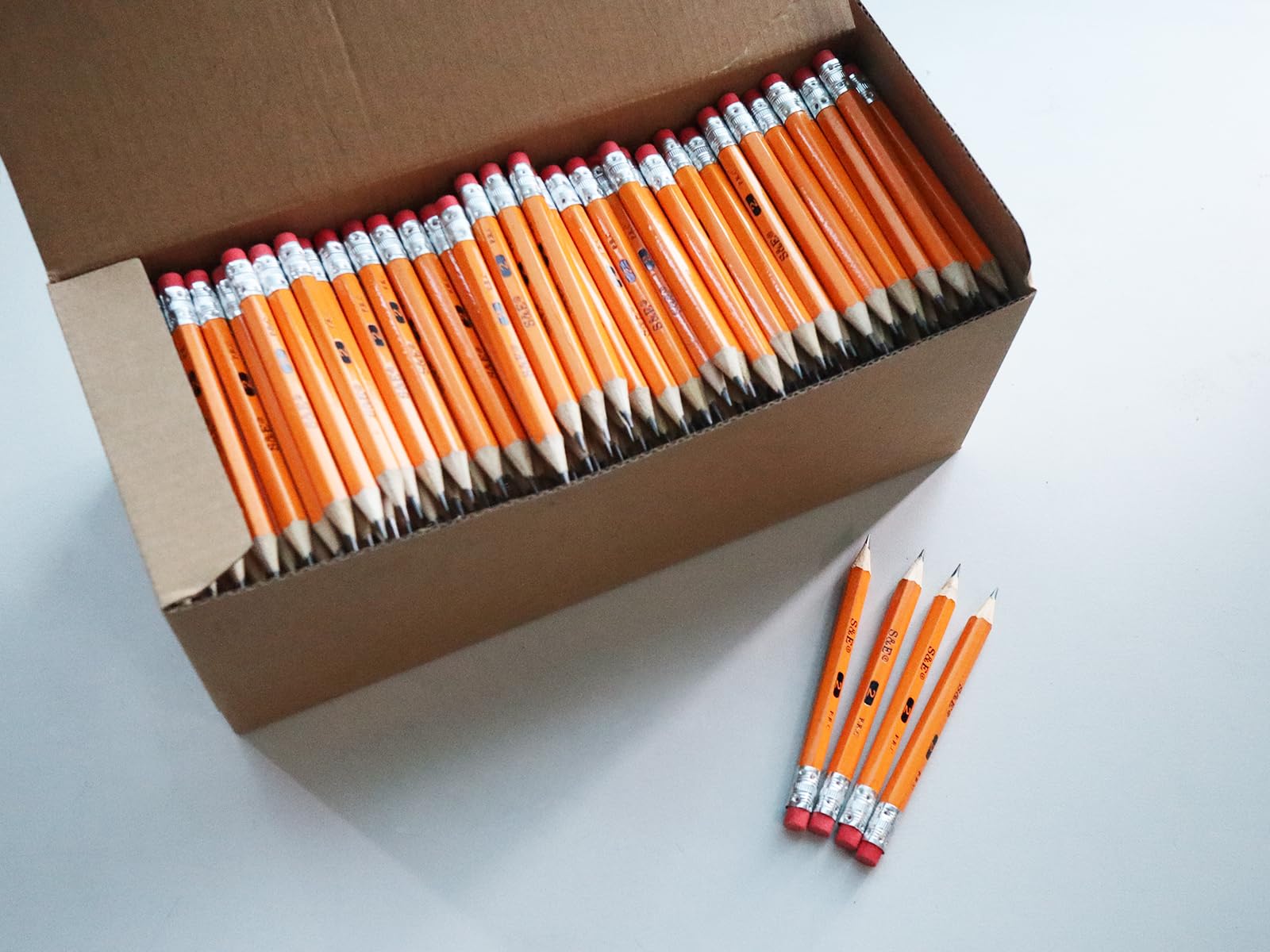 S & E TEACHER'S EDITION Lot de 400 demi-crayons avec gomme, crayon de golf, salle de classe, Pew – # 2 HB pré-aiguisé, rentrée scolaire, lot de 400