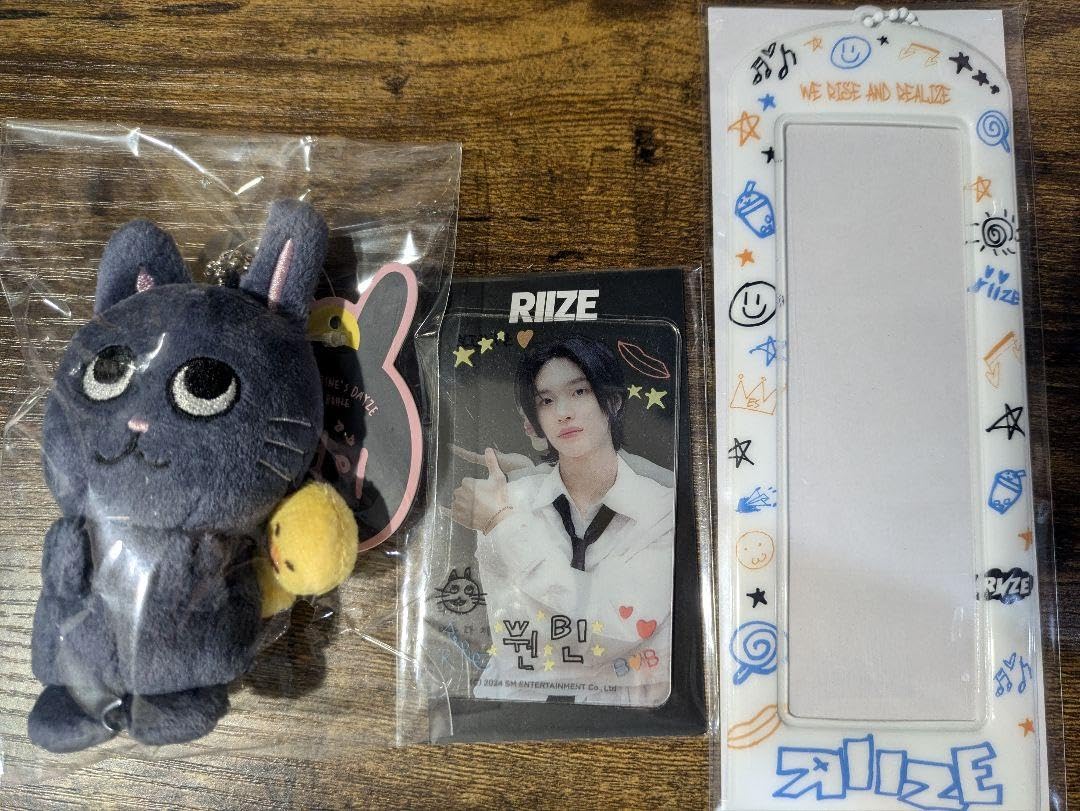 RIIZE ウォンビン　グッズ　MD まとめ売り 限定値下げ中 】riize ウォンビン まとめ売り アイドルグッズ
