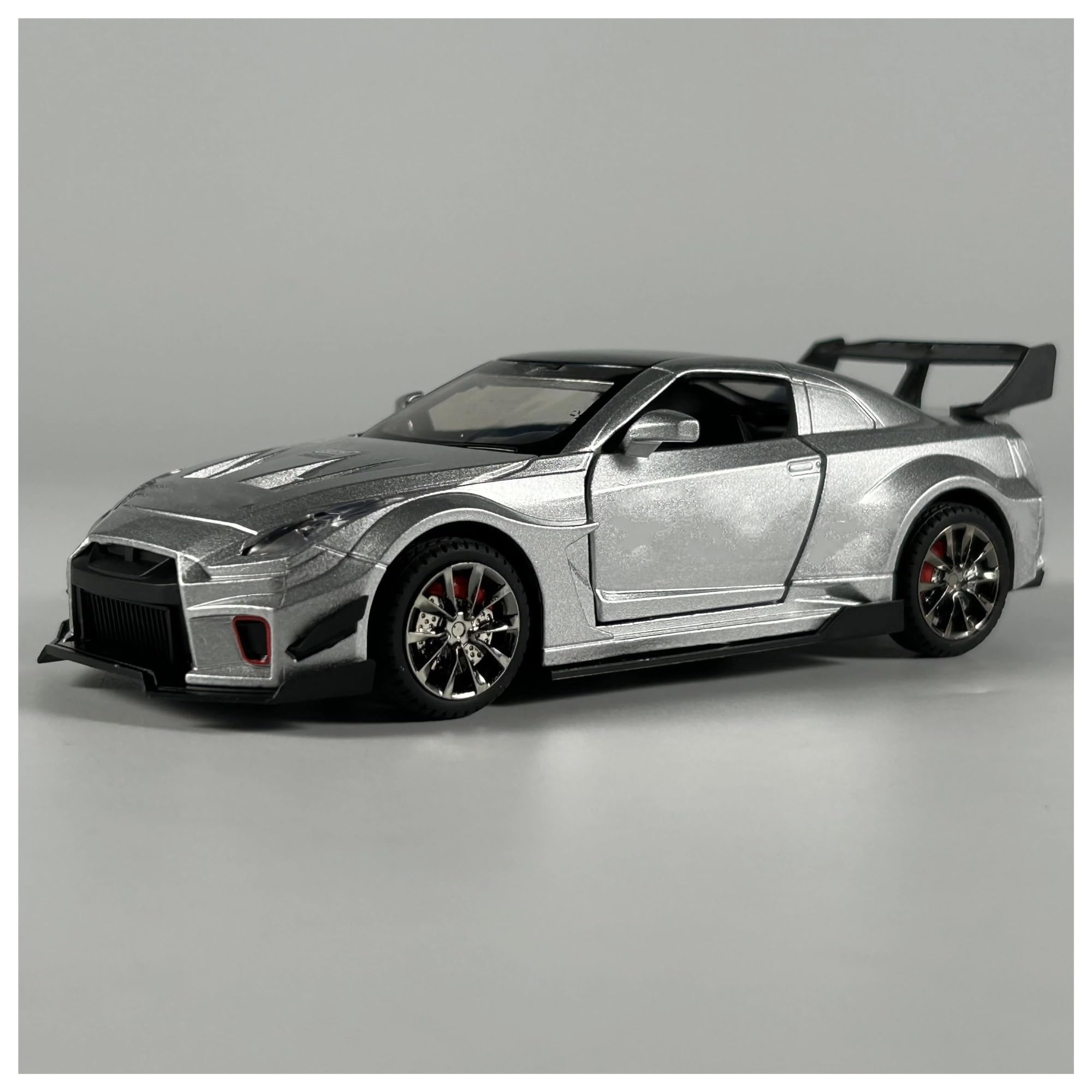 Onaic Silver Diecast Model For Nissan Gtr Csr2 Diecast Model Car