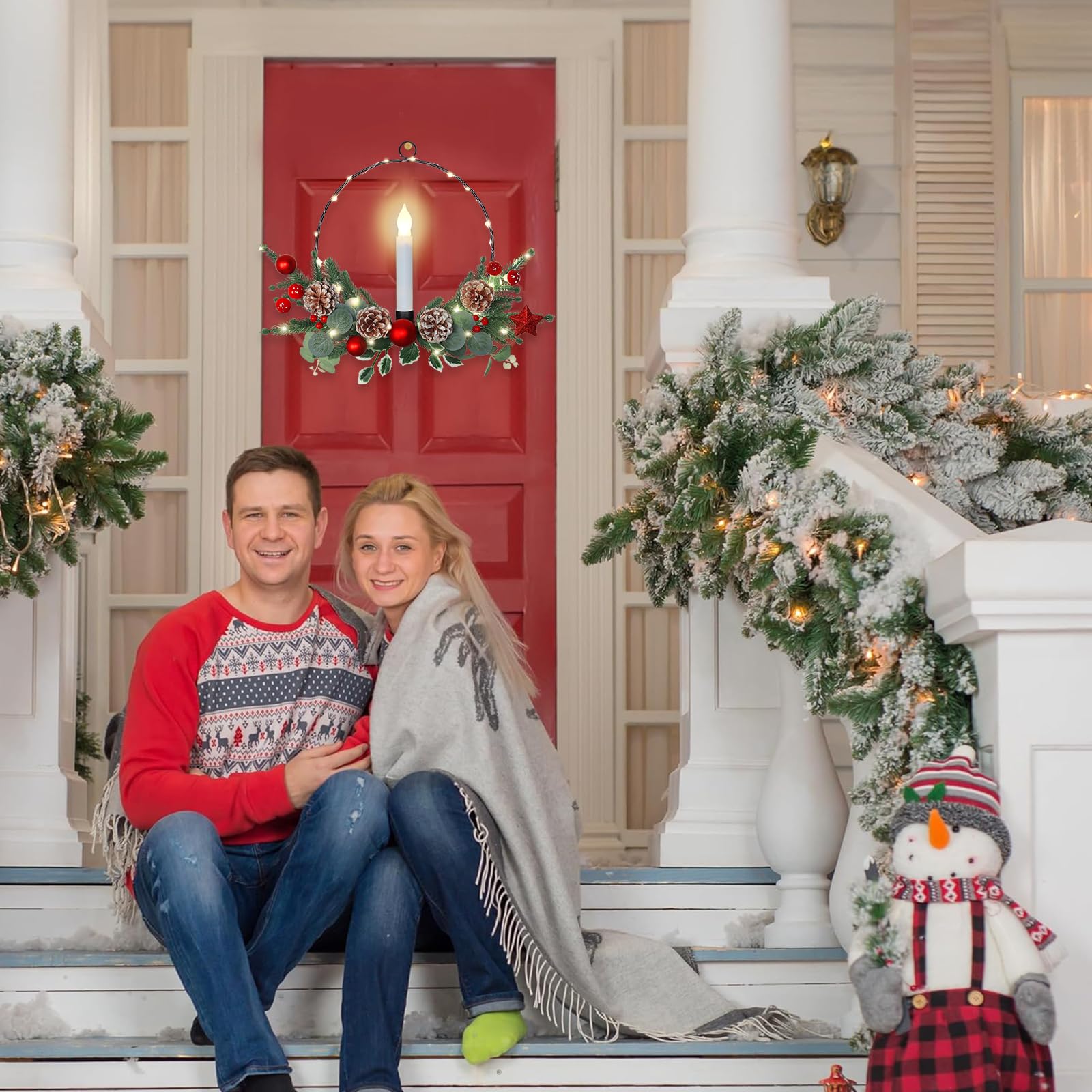 Weldomcor Paquete de 2 coronas de Navidad con luces LED cónicas de vela cónicas de piño, bayas, corona de aro de plantas artificiales, decoraciones de Navidad de invierno para puerta delantera