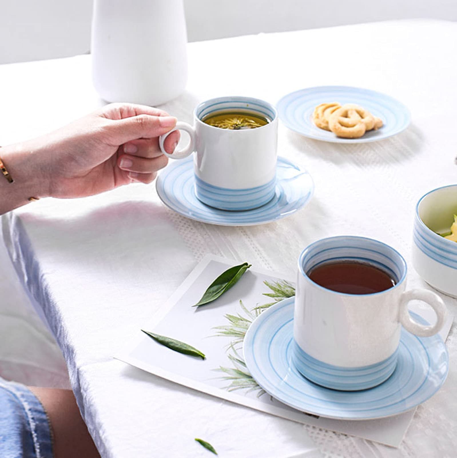 Niebieski porcelanowy zestaw do herbaty dla dorosłych popołudniowa herbata z tacą na filiżankę kawy spodkiem i filiżanką do herbaty idealny na zabawny prezent i relaks