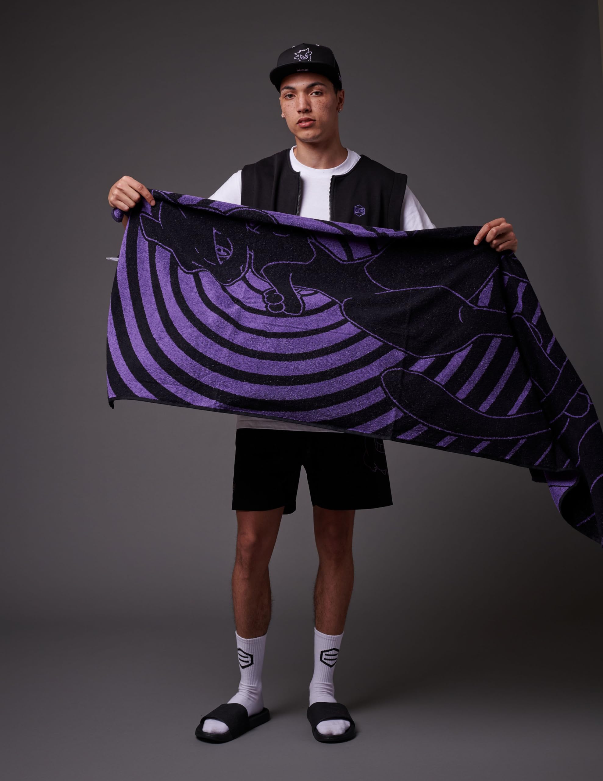 Dolly Noire Pokémon Toalla de Playa Mewtwo, Negro – Unisex, Algodón 100%, 95x170 cm, Colección Oficial