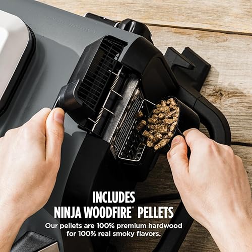 Vista 15 de Ninja OG751 Woodfire Pro - Termómetro integrado para parrilla al aire libre, parrilla principal 7 en 1, ahumador de barbacoa y freidora de aire al