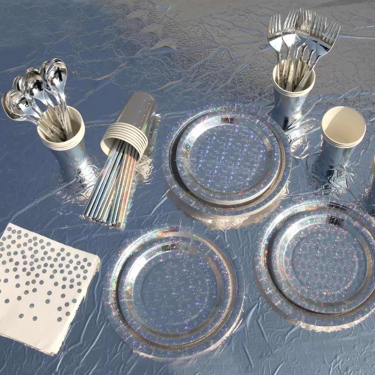 201-piece disposable party tableware set with paper plates, cups, napkins, straws, tablecloths, plastic knives, forks and spoons for a variety of party occasions for up to 25 people (Silver Star) - Image 3