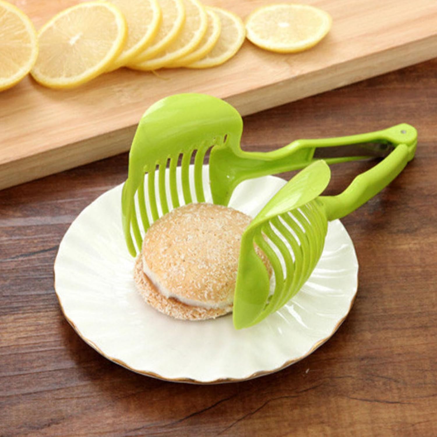 2PCS Tomato Slicer, Lemon Slicer Handheld Round Fruit Tongs Onion Slicer Holder Tomato Slicer Tool for Onions Avocados Eggs