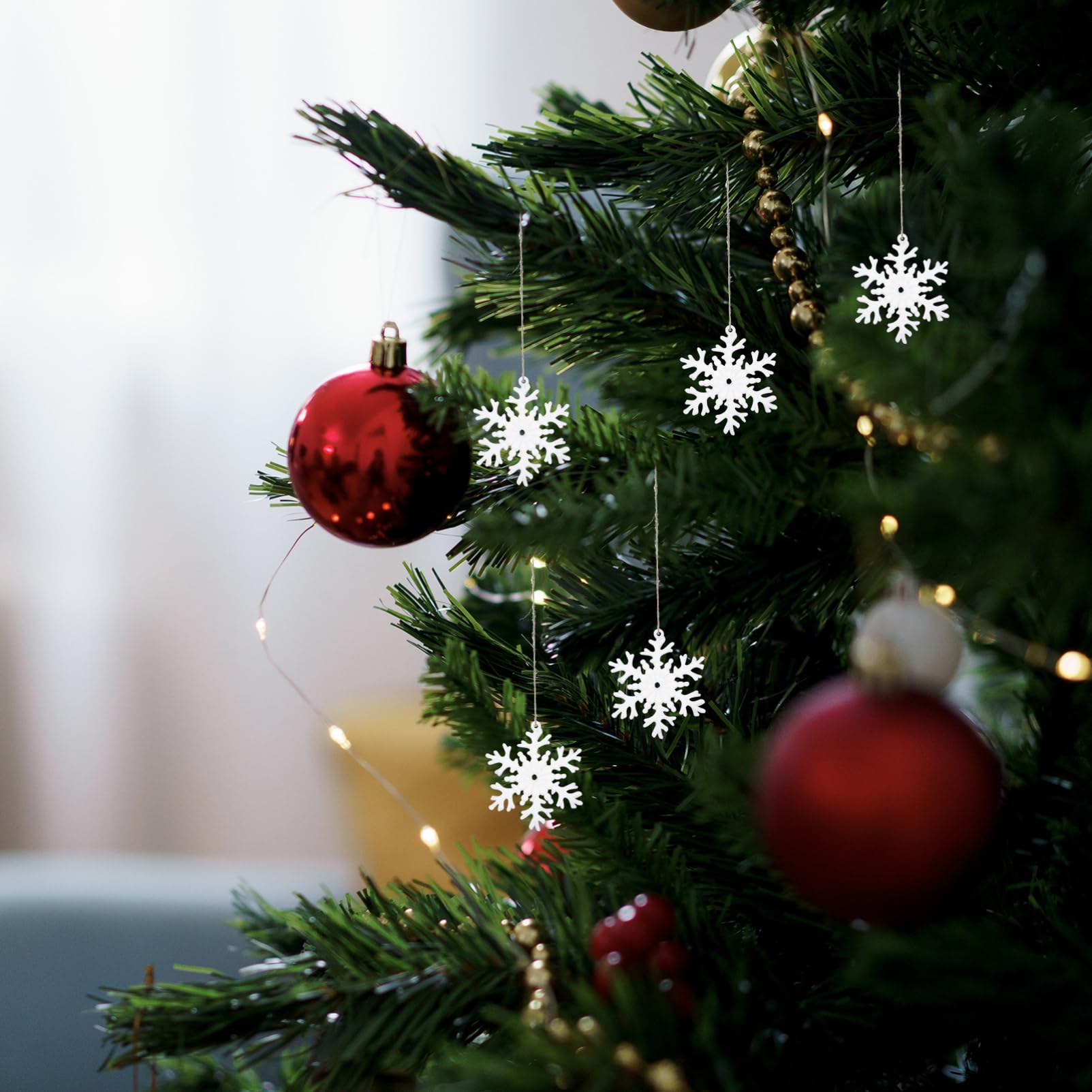 Amosfun 8 Sätze Weihnachtsschneeflocke-anhänger Schneeflockenverzierung Weihnachtsbäume Weihnachts-hüpfburgen Weihnachtsbaumschmuck Weihnachtstischstreuung Weihnachten Plastik Stück * 8