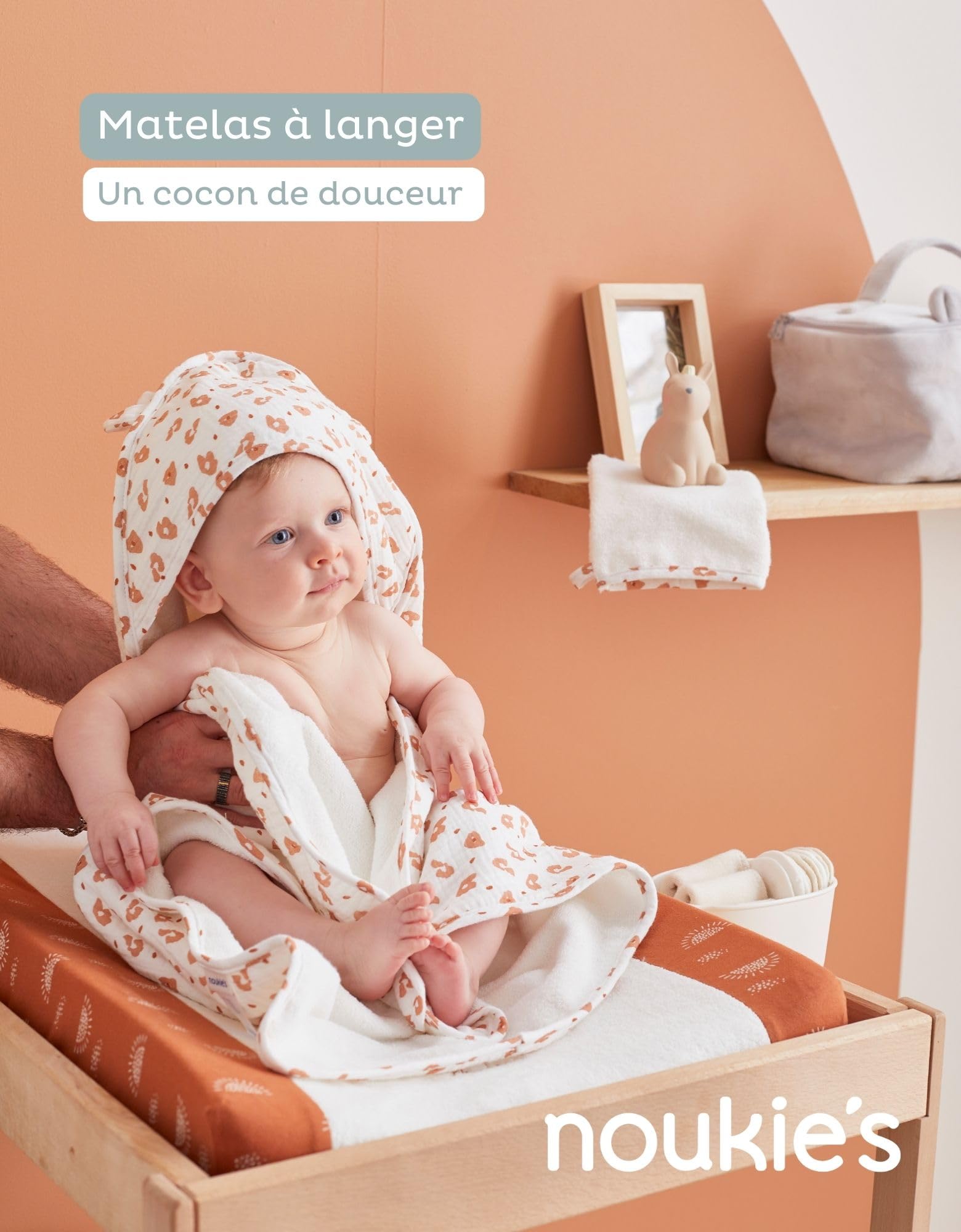 NOUKIE’S - Matelas à langer 45x67 cm Caramel avec housse en éponge de coton - Babou & Kendi - Soleil - Confort et absorption - Idéal dès la naissance
