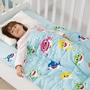 Kivik Weighted Blanket 5lbs, Green Shark Heavy Blanket Throw, Small Weighted Cooling Blankets 5 Pounds, Cute Blanket for All-Season, 36x48 Inches Green