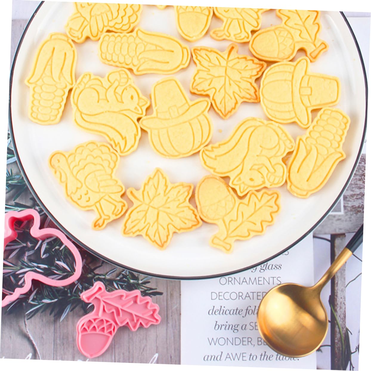 TOPBATHY 18 Piezas Cortadores De Galletas De Acción De Gracias Sello De Galleta De Acción De Gracias Molde Dulce Cortador De Forma De Galleta Moldes Para Galletas De Hojas Rosa Páginas