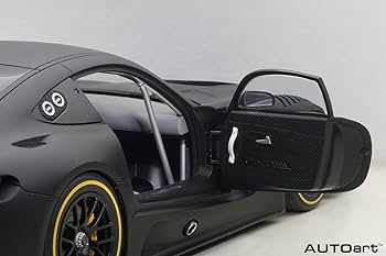 AUTOart 1/18 Mercedes AMG GT3 マットブラック Amazon | AUTOart 1/18 メルセデス・AMG GT3 マット・ブラック
