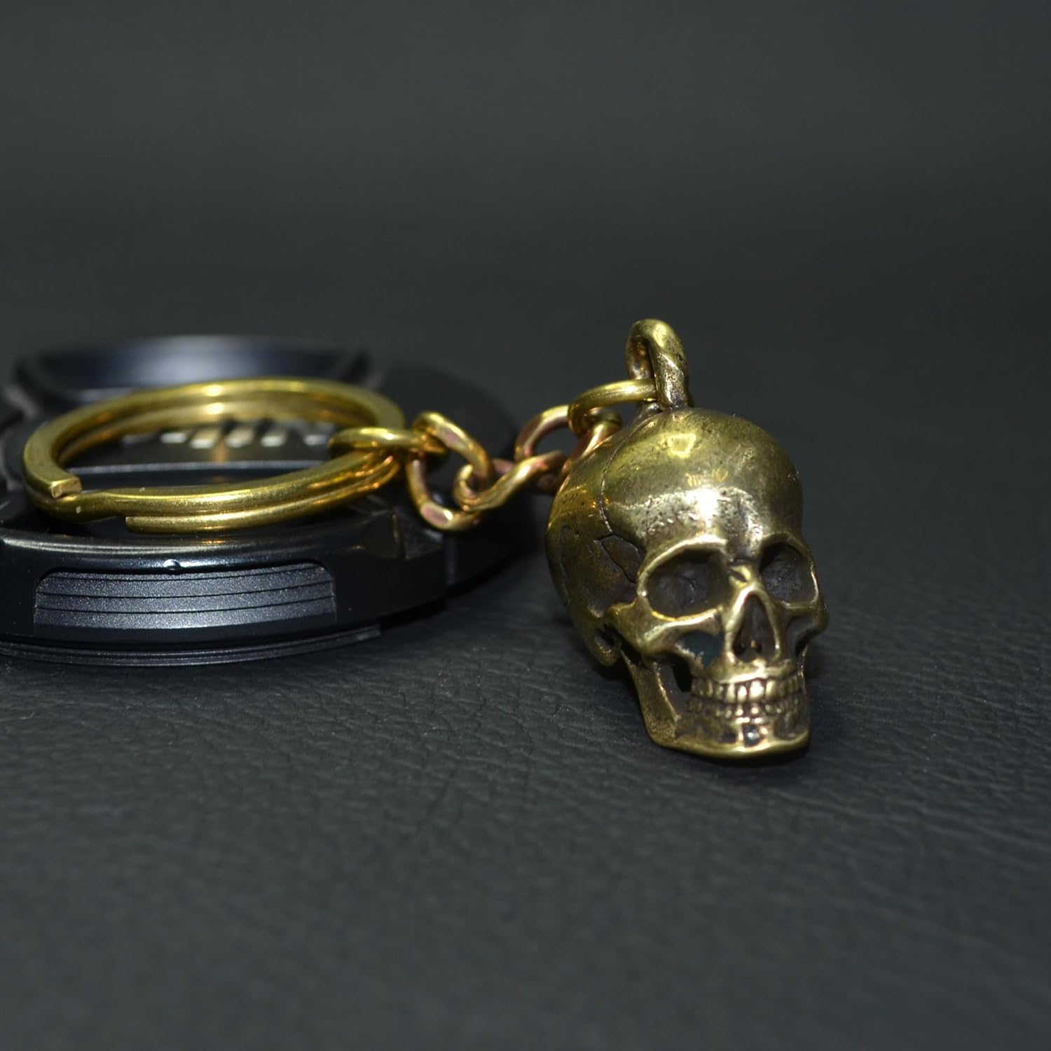 Keyrings Pendant, Premium Brass Skull Keychain, Copper Metal Punk Gothic Skull DIY, Cars Keyrings Keychain, Backpack Pendants, Men‘s Collectibles, Halloween Decorations - Image 3