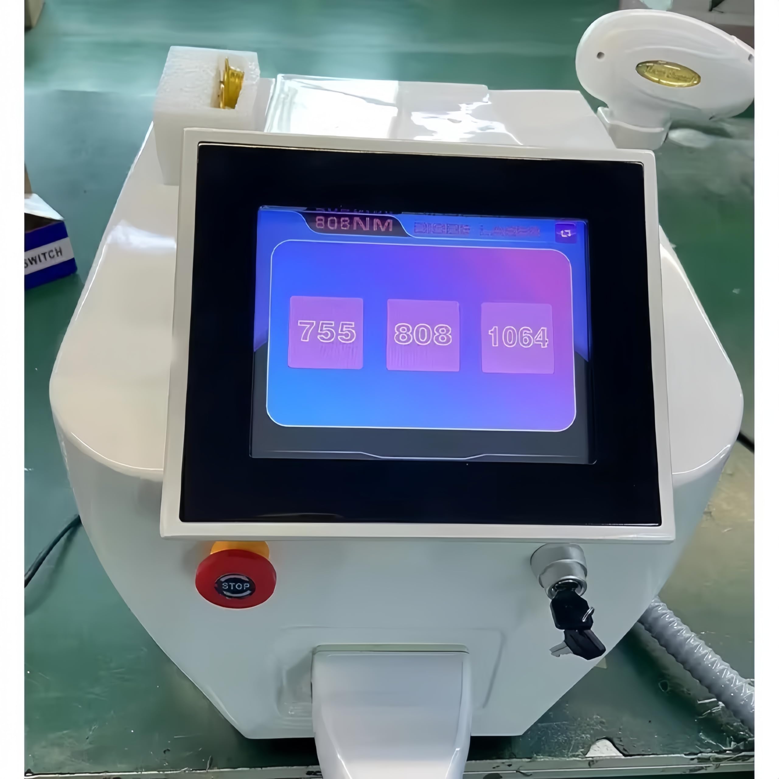 Dioda laserowa inteligentna 3 długości fali depilator chłodząca głowa laserowa depilator twarzy i ciała depilacja
