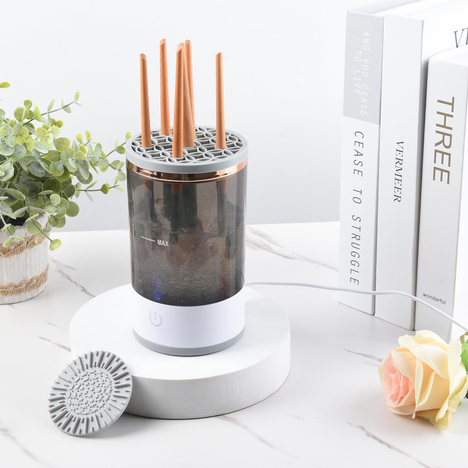 Green calyx Electric Makeup Brush Cleaner, Makeup Brush Cleaner, Pro Cosmetic Brush Cleaner, Automatic Spinning Makeup Brush Cleaner, Beauty Blender Cleaner Fit for All Size Makeup Brush