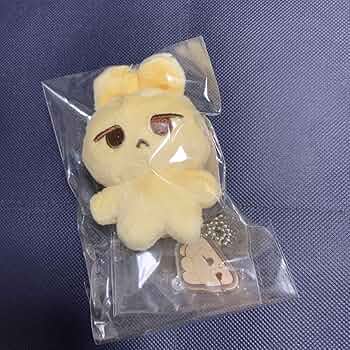 ドヨン　ぬいぐるみ　10cm  新品　マスター　NCT Amazon.co.jp: ドヨン ぬいぐるみ 10cm マスター NCT : おもちゃ