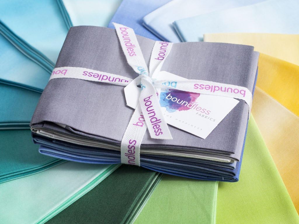 Craftsy Boundless Blenders Ombre Waterfall Precut Fabric (Fat Quarter)