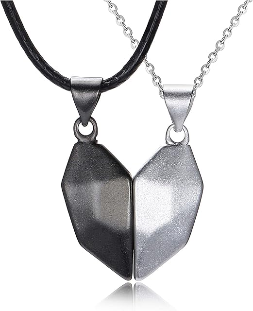 Jovivi 2pcs Matching Heart Pendant for Couples Magnetic Love Heart Neklace for him and her Valentines Gifts BBF