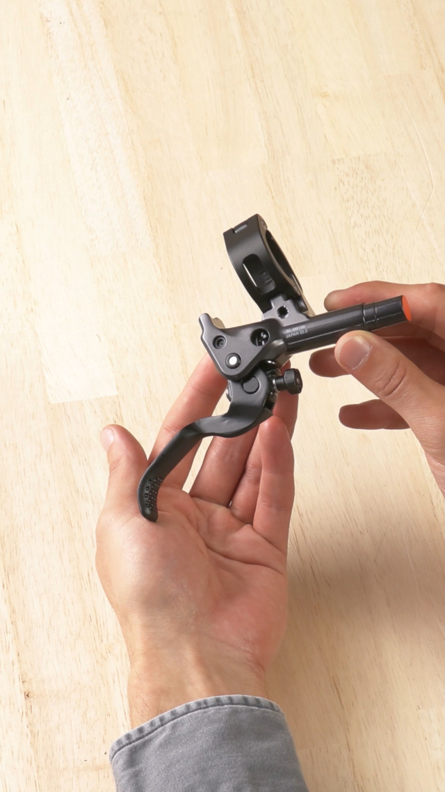 Manetta Freno Shimano Deore XT BL-M8100 Per MTB - Freno A Disco Idraulico 2 Dita