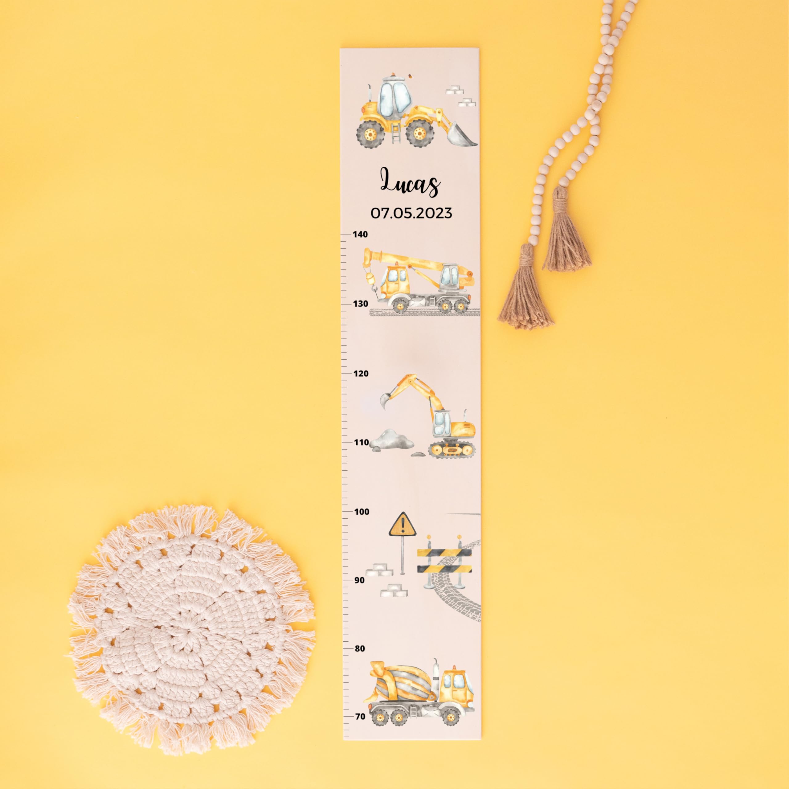 Bärenfreunde® - Personalisierte Messlatte Kind Holz zum Kleben oder Aufhängen - Skala 70-140cm - Süße Dekoration für Baby- & Kleinkinderzimmer (Kinder 70-140cm, Baggerfahrzeuge)