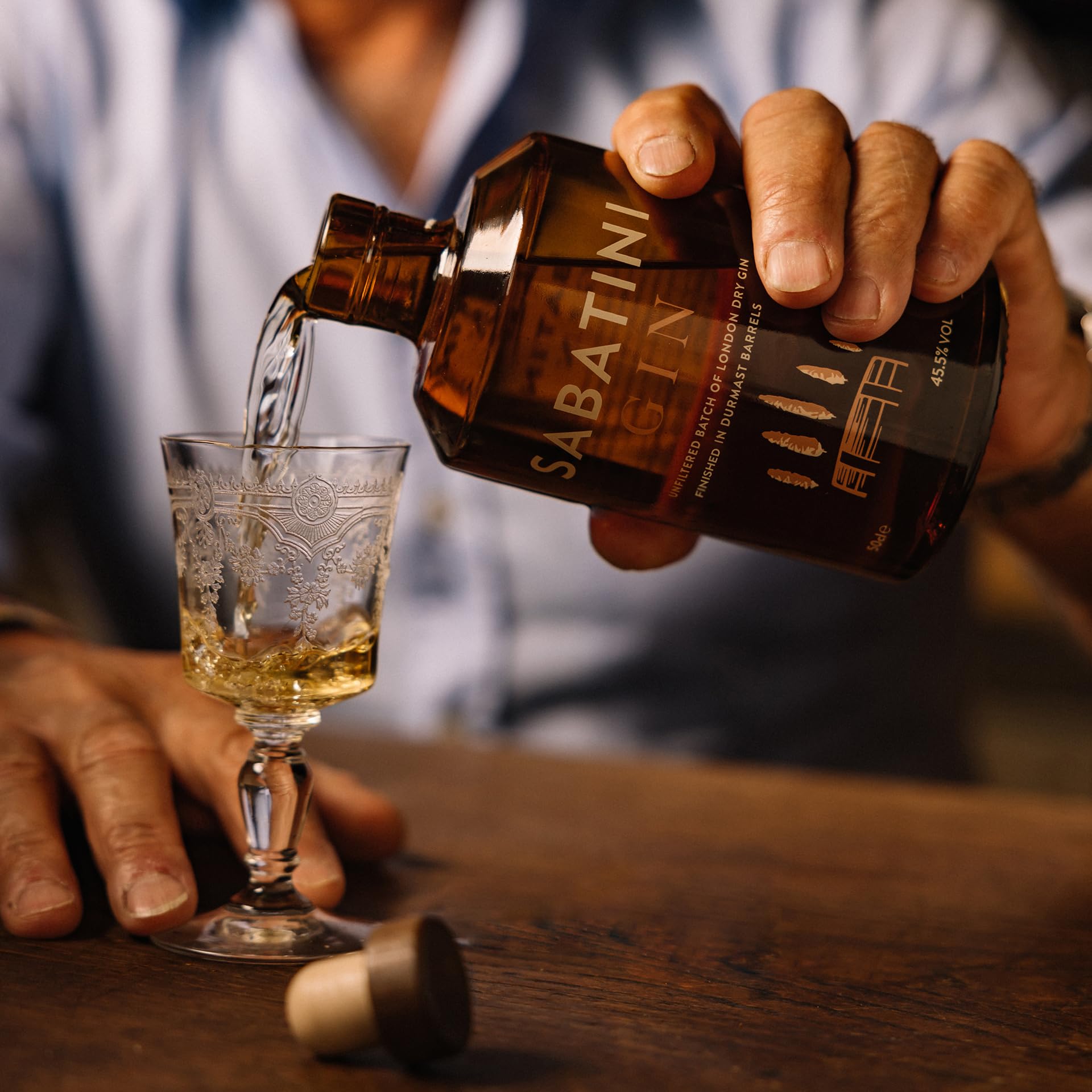Sabatini Gin, Barrel, 500ml, Gin Artigianale Invecchiato in Botti di Rovere Ex-Chardonnay Toscano, Aroma Rotondo e Avvolgente, con Iris Fiorentino, Coriandolo, Foglie d'Olivo, Idea Regalo, 45.5% Vol