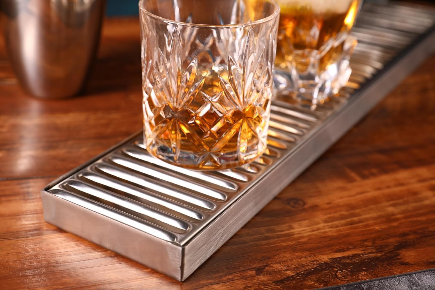 Vassoio Antigoccia Bar Mat con Griglia in Acciaio Inox, 50 x 10 cm, Tappetino Antigoccia con Vassoio Separato Raccoglitore, Attrezzatura da Bar e Restaurant (Set da 2 Pezzi)