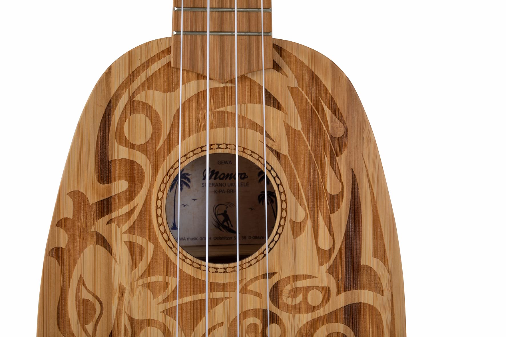 GEWA Soprano Ukulele Manoa Pineapple - Bambù massiccio - Motivo laser Haida - Naturale satinato - incl. Gig Bag imbottito - K-PA-BBH