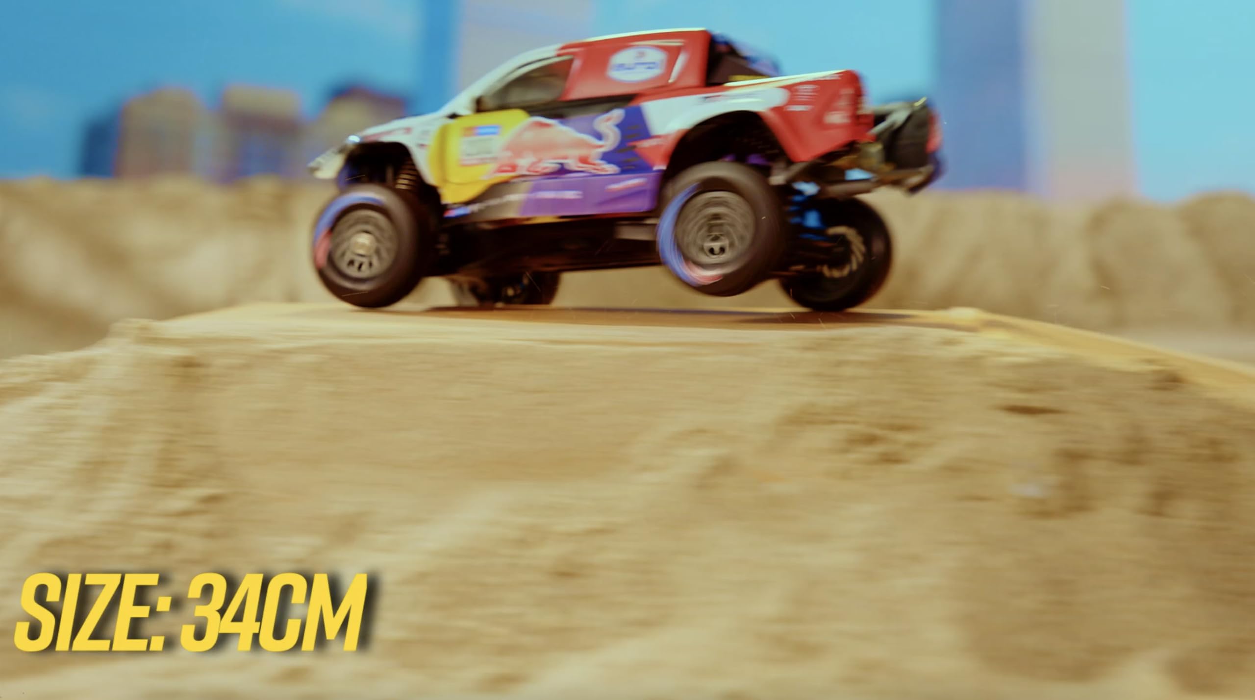 Nikko 10561 Pro Truck Toyota Gazoo Dakar, zdalnie sterowany samochód RC, Red Bull Design, pojazd offroad do 14 km/h, pełne zawieszenie i szybkie ładowanie USB, dla dzieci od 6 lat i dorosłych, ok. 33