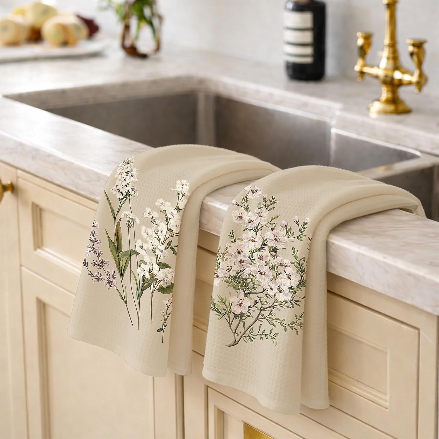 Vintage Wildflower Botanical Spring Kitchen Towels Set of 2, Spring Beige Floral Decorative Dish Towels for Bathroom Kitchen, Rustic Boho Hand Tea Bar Towel for Home Apartment Dorm 16x24in