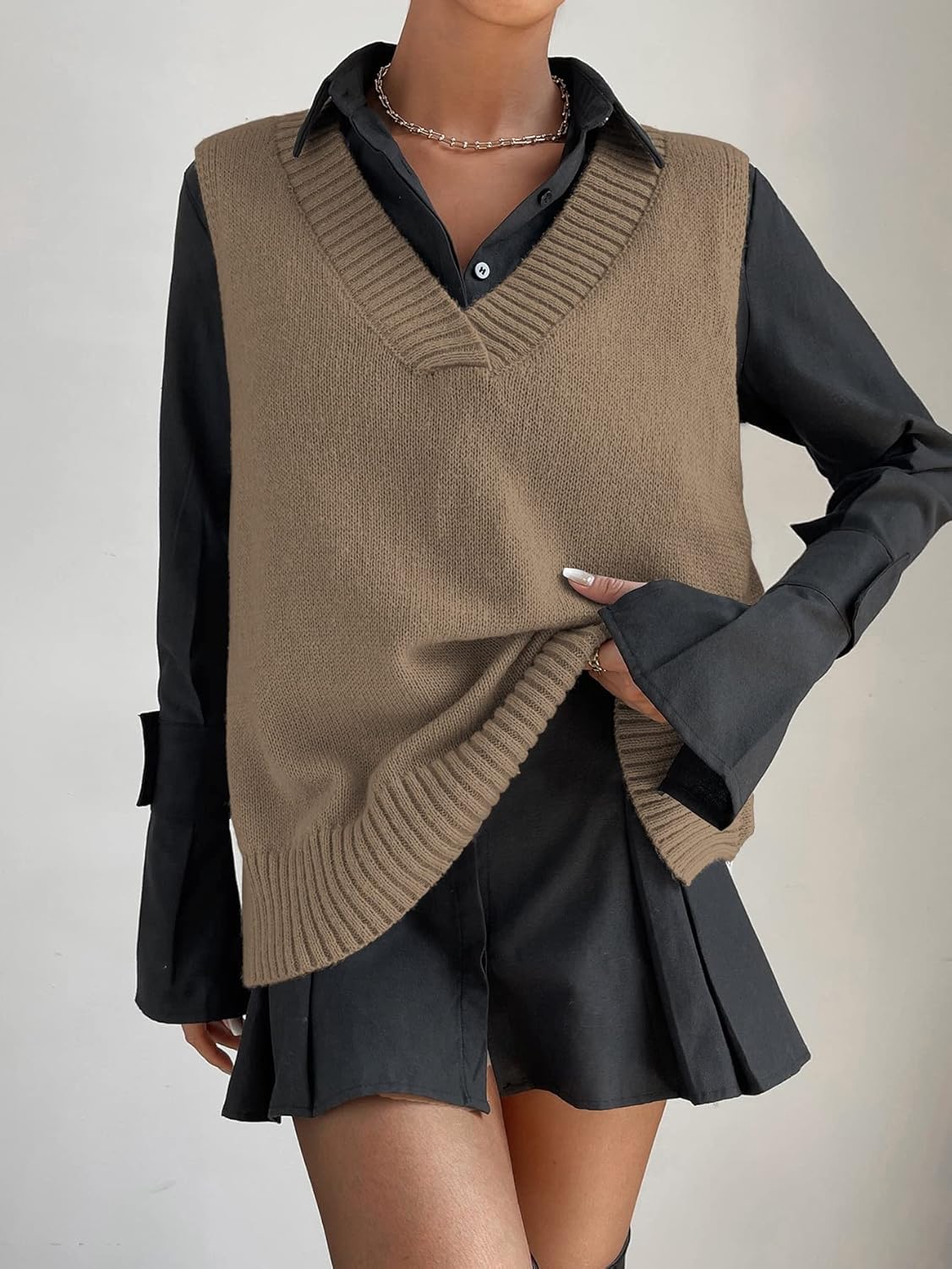 SOLY HUX Women's V Neck Oversized Sweater Vest Sleeveless Side Slit Knit Tank Tops Pullover - Image 5