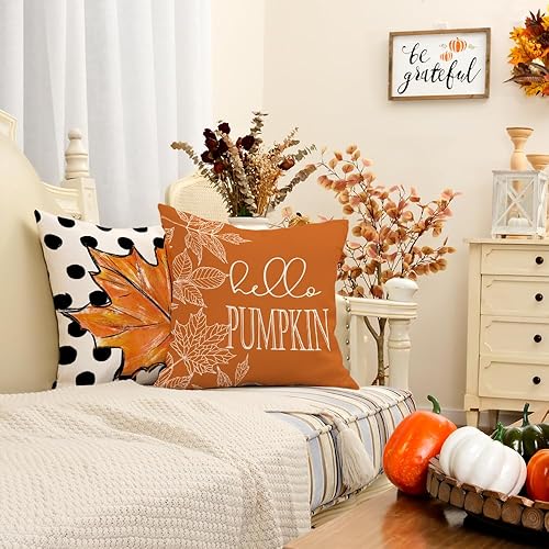 Miniatura 3 de GEEORY Juego de 4 fundas de almohada de otoño de 18 x 18 pulgadas, diseño de hojas de arce con diseño de calabaza y texto en inglés "Hello Pumpkin",
