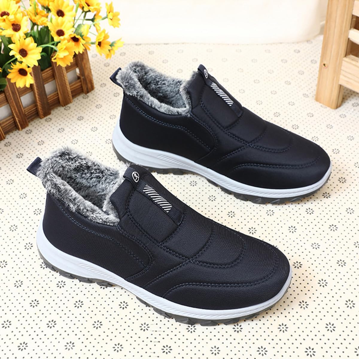 Womens Winter Snow Boots, Warm Fur Lined Slip On Ankle Snow Boots, Lightweight Comfortable Waterproof Outdoor Shoes with Arch Support