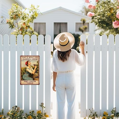 Miniatura 4 de Letrero vintage de jardín con texto en inglés "This is what I do, I drink in the garden, what I know" (This is what I doy, I drink in the garden,