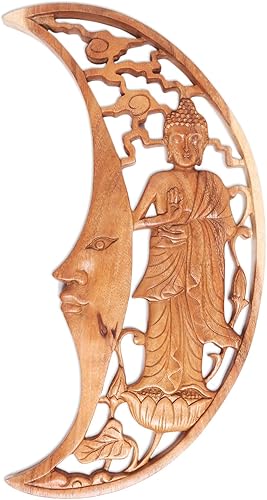 NOVICA Panel de relieve de madera tallada a mano artesanal de Buda en luna creciente marrón, Indonesia, paneles de decoración de pared, budismo y