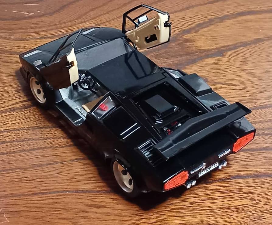 ランボルギーニ カウンタックBBURAGO (1988) Police Auctions Canada - Bburago 1988 Lamborghini Countach 1