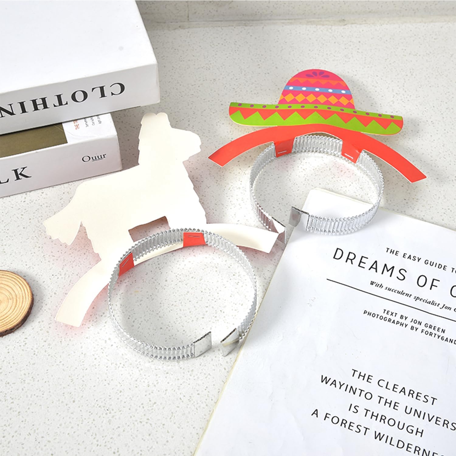 Sombrero Party Hats, Mexican Colorful Cardboard Party Hats for Cinco de Mayo, Fiesta Celebrations