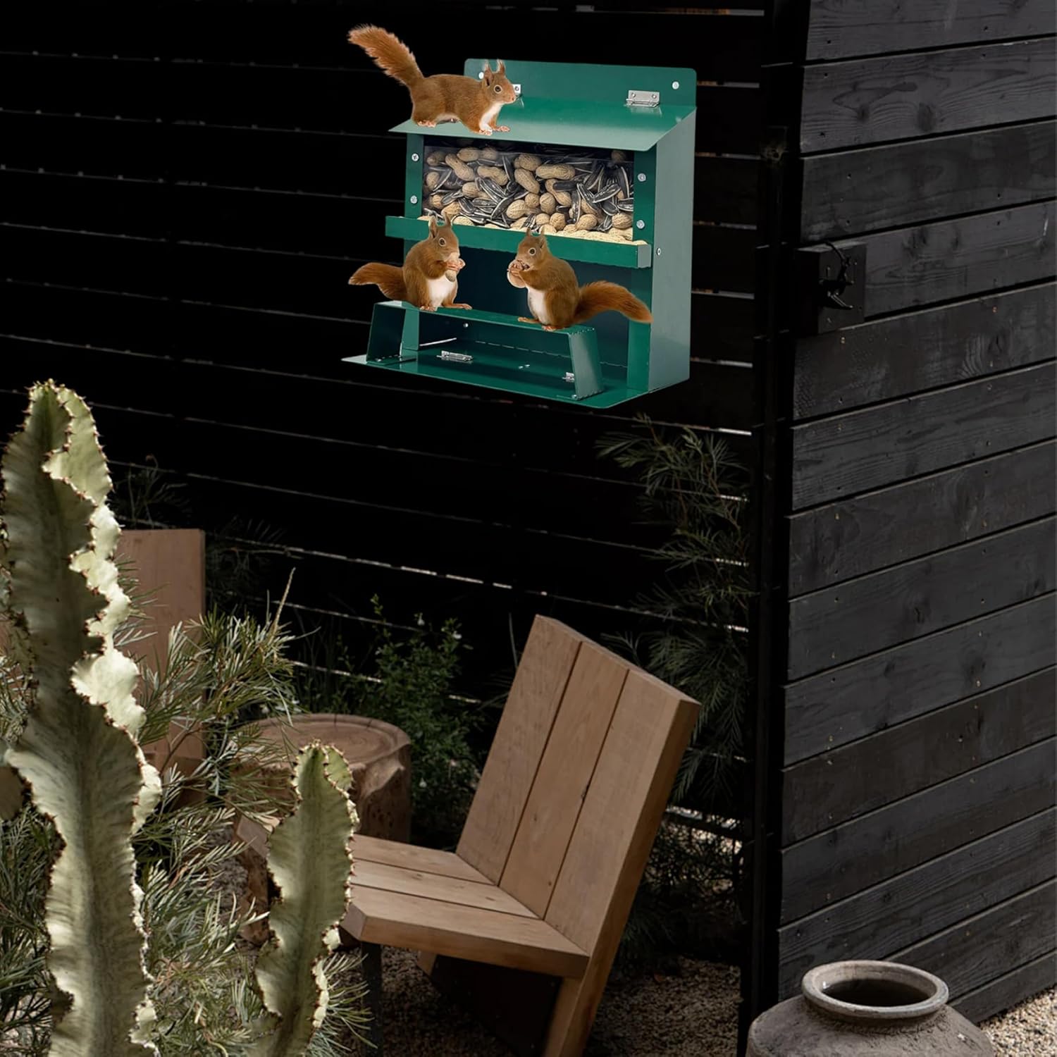 Squirrels Feeder, Heavy Duty Metal Squirrels Feeder with Foldable Stand, Chipmunk Feeding Box for Outside, Stronger Than Wooden Structure Metal