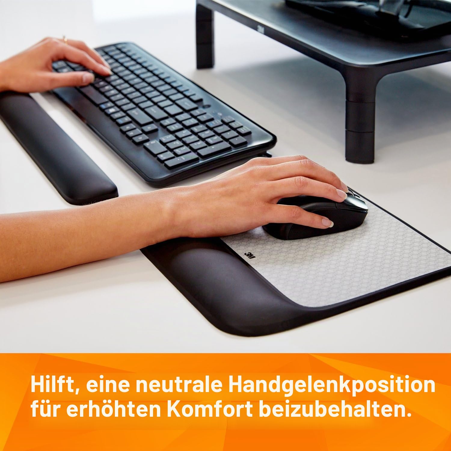 3M Präzises Mauspad mit Gel-Handgelenkauflage, beruhigender 3M-Gel-Technologie und seidenmatter Bezug für ganztägigen Komfort, optische Maus Leistung und batteriesparendes Design (MW85B), 8.4" x 8.8"