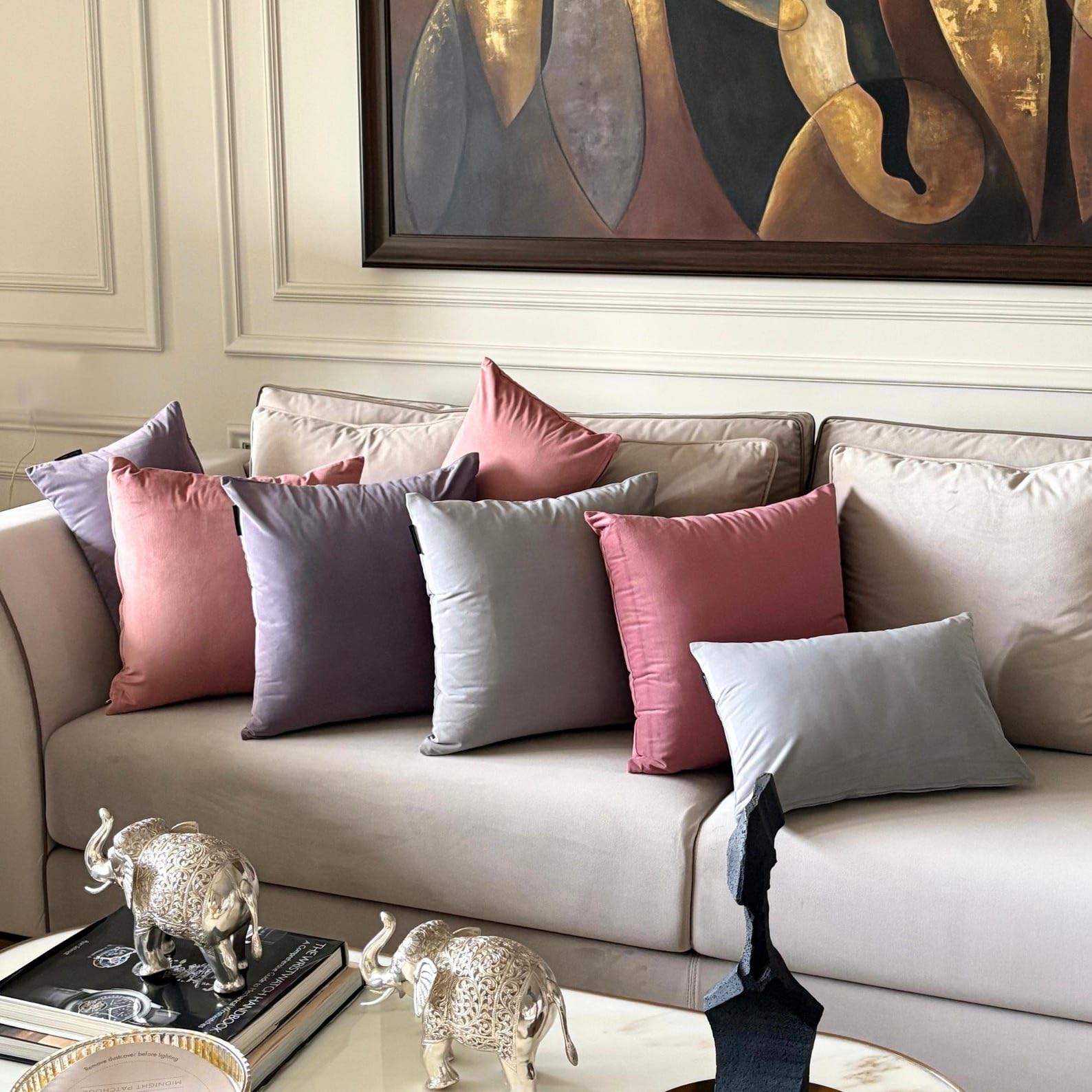 The HomeCentric Rose Blush Luxe Housses de Coussin 60x60 cm | Paquet de 2 Moderne Velours Housse de Coussin | Couleur Unie Taies d'oreiller pour canapé, Chambre et Salon - Blush Pink Velvet