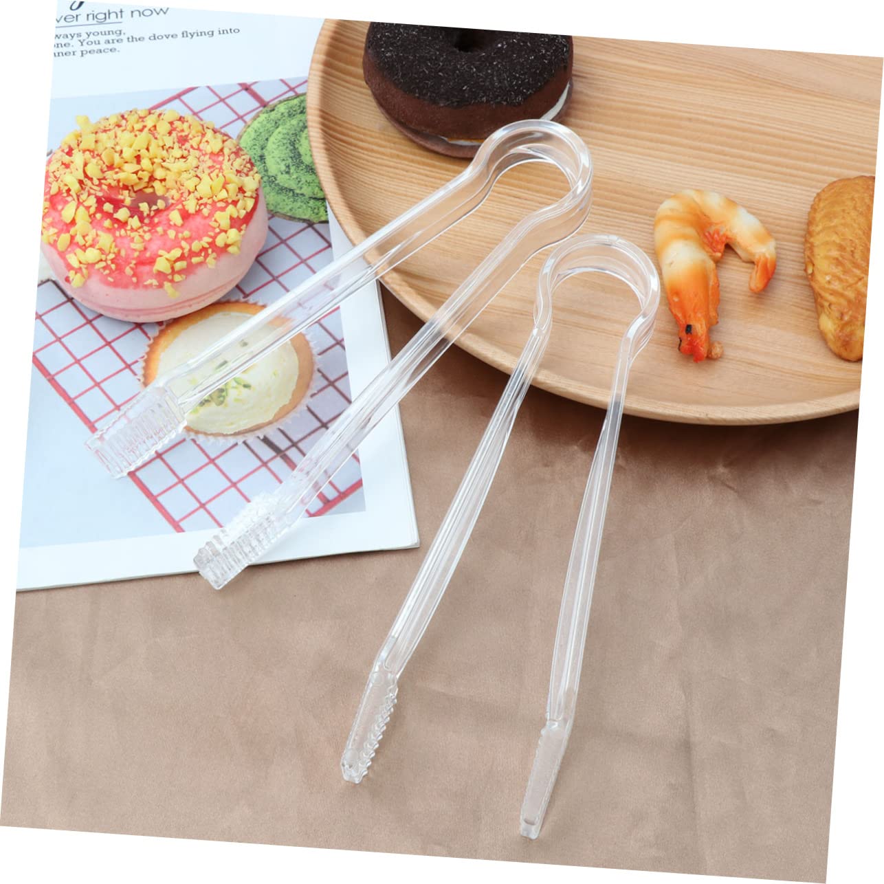 HOLIDYOYO 2Pcs Transparent Acrylic Ice Tongs Multi Purpose Food Serving Tongs for Ice Bread Cake Salad for Home Parties Bars and Events