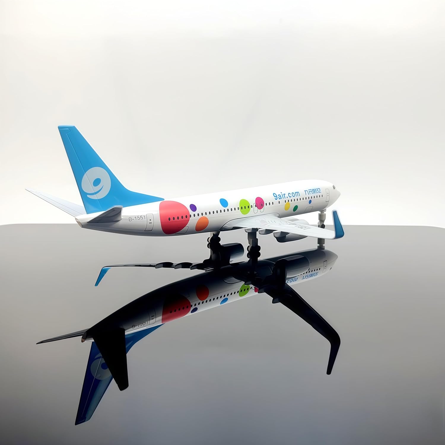 Alloy Diecast Boeing 737 Model 9 Air 1/300 Scale 20cm Precision Strong Display Aircraft for Collection and Desk Gift Decor