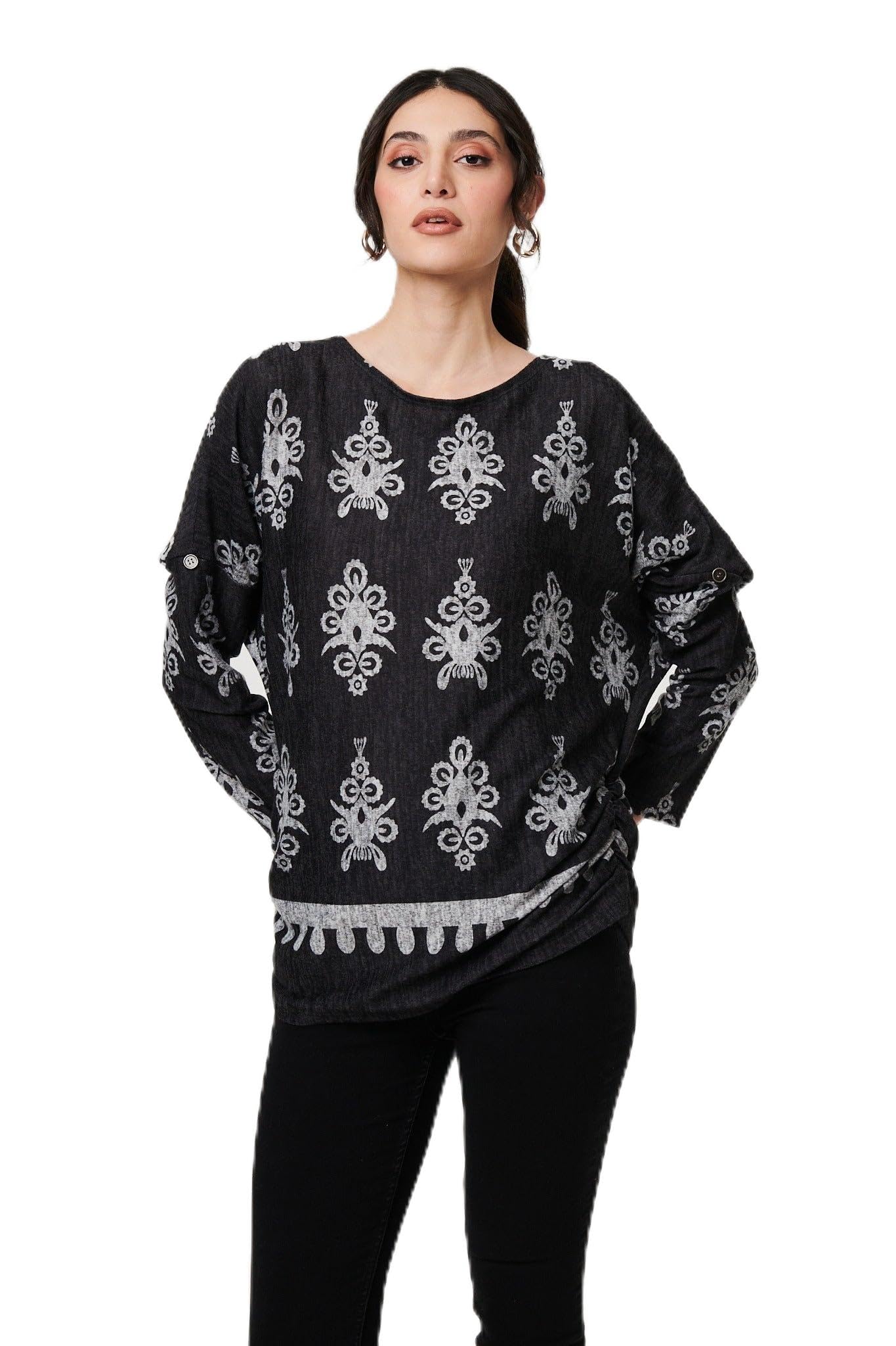 Izabel London Women's Printed Long Sleeve Relaxed Top in Black | Size: XL