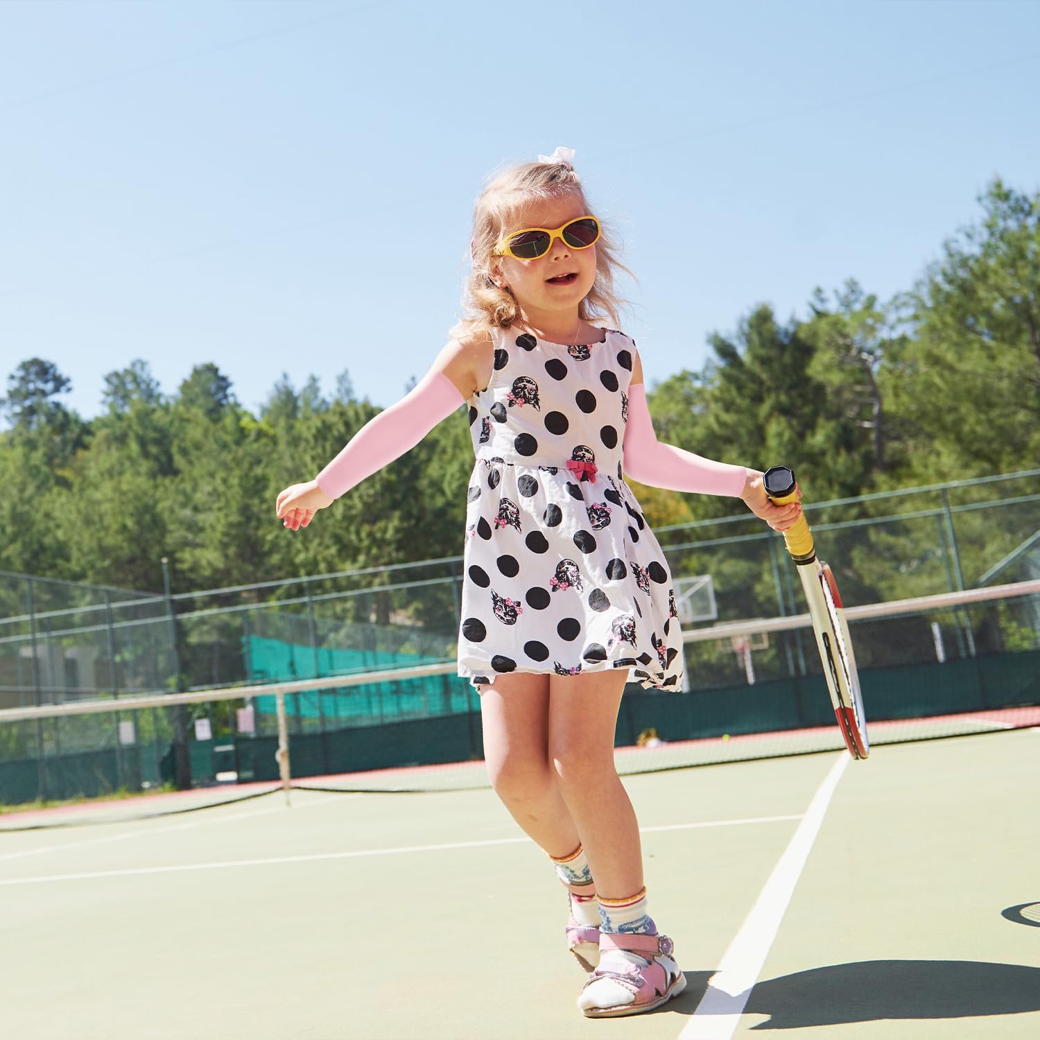 Mangas de Brazos para Niños,2 Pares Mangas Enfriamiento de Protección Manga Protectora Solar Transpirable Anti UV Manguitos Ciclismo Running Compresión para Niños Niñas