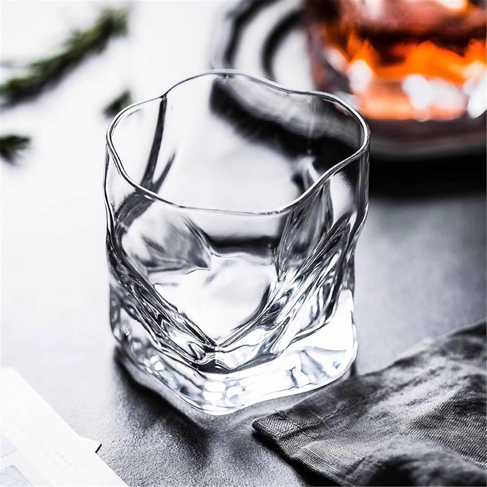 Unregelmäßige gedrehte Whiskygläser, 10,5 oz, schwerer Kristallbecher for Cocktails, Saft