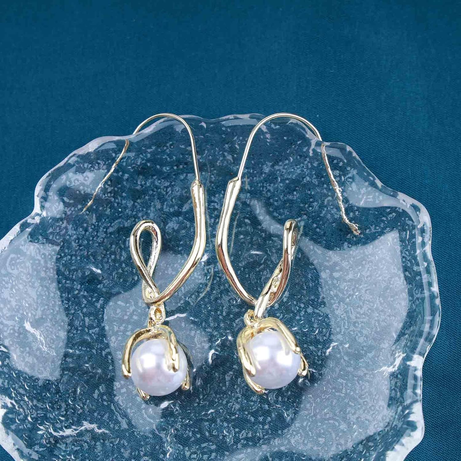 Andelaisi Boho Pearl Hoop Earrings Gold Large Pearl Drop Earrings Vintage Pearl Dangle Hook Earrings Minimalist Pearl Studs Earrings Jewelry for Women - Image 6