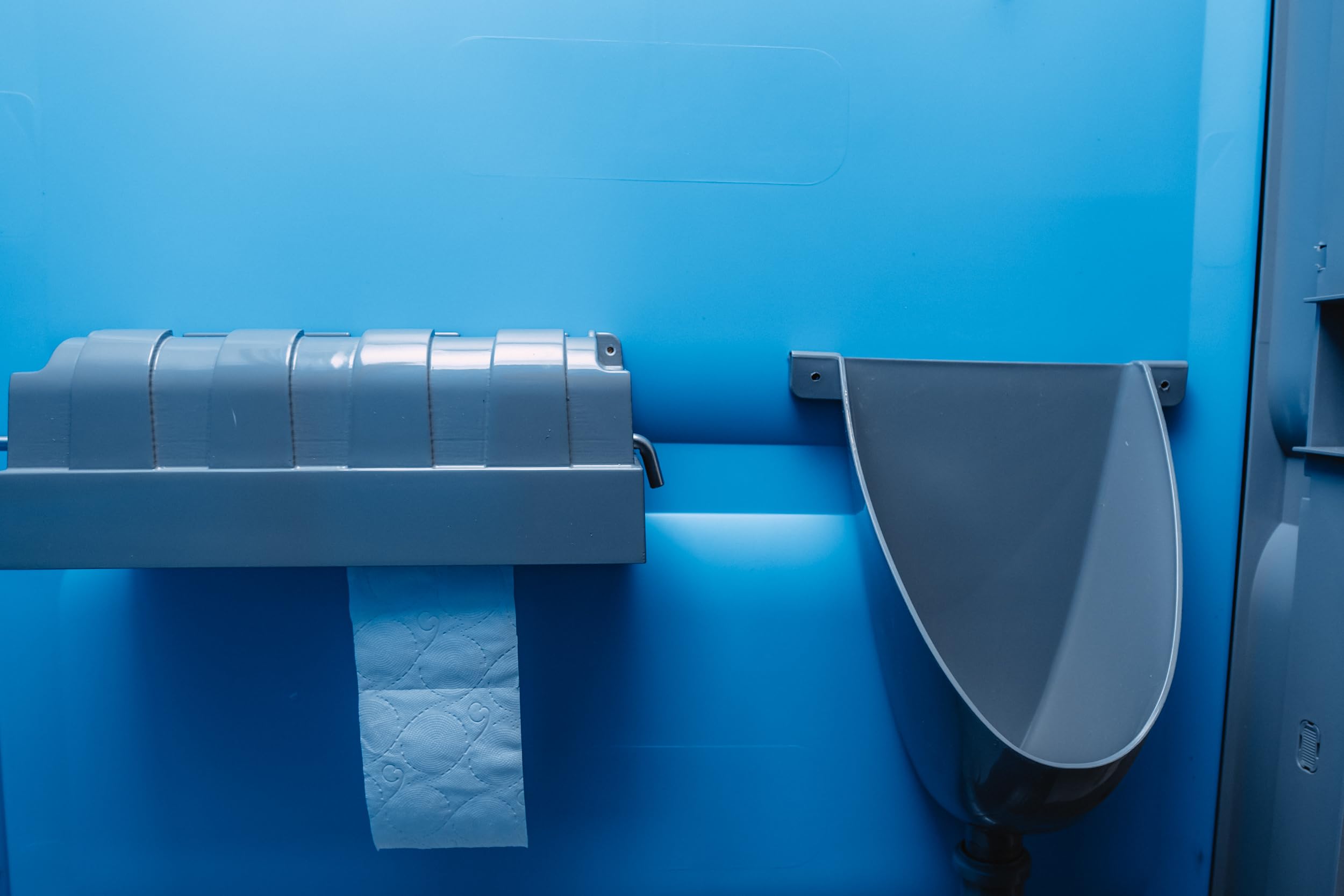 Urinal Kunststoff einfach und wasserlos, mit Schlauch und Schlauchschelle für Camping Garten Keller Baustelle WC, Made in Europe