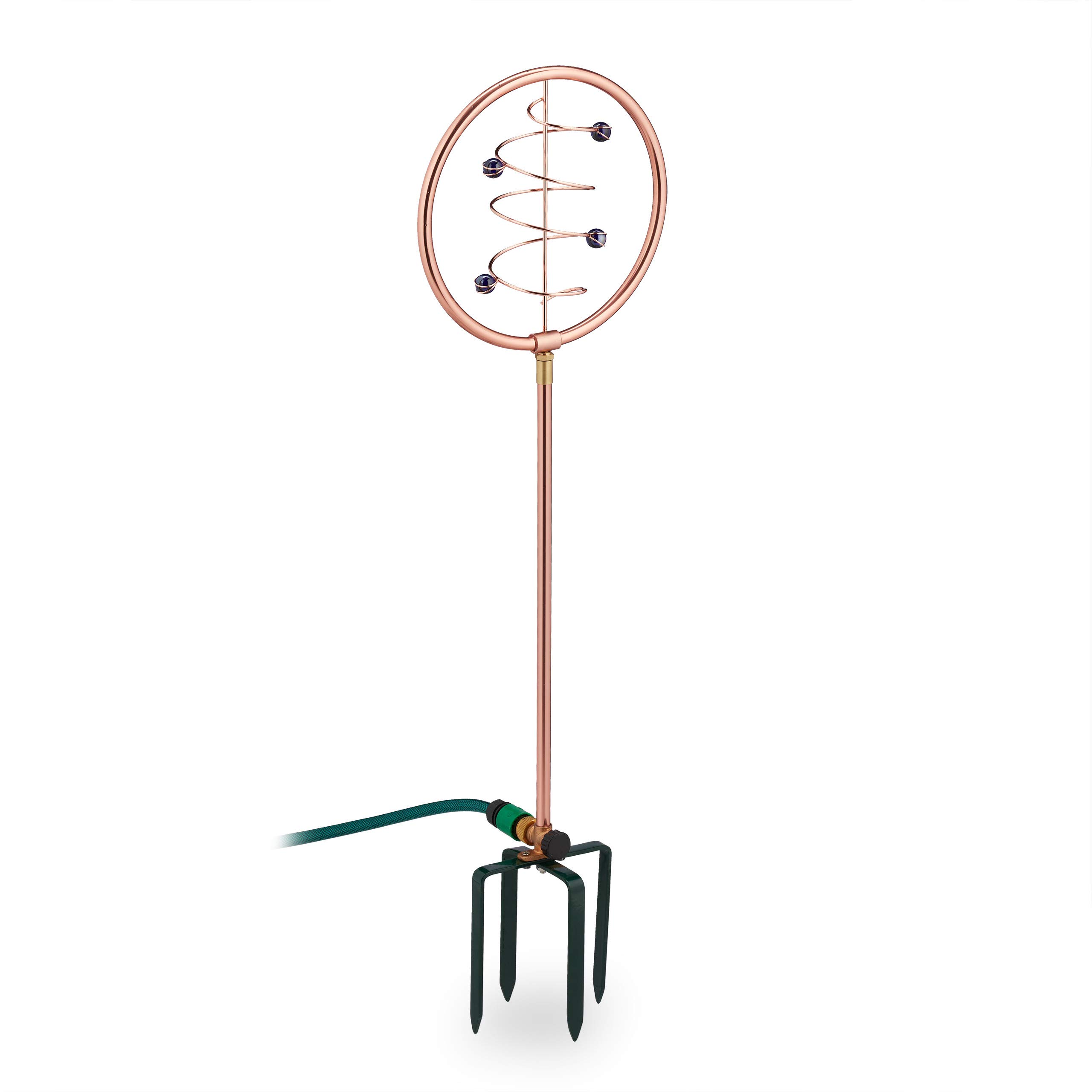 Arroseur de jardin design en spirale et métal cuivré pour décoration extérieure