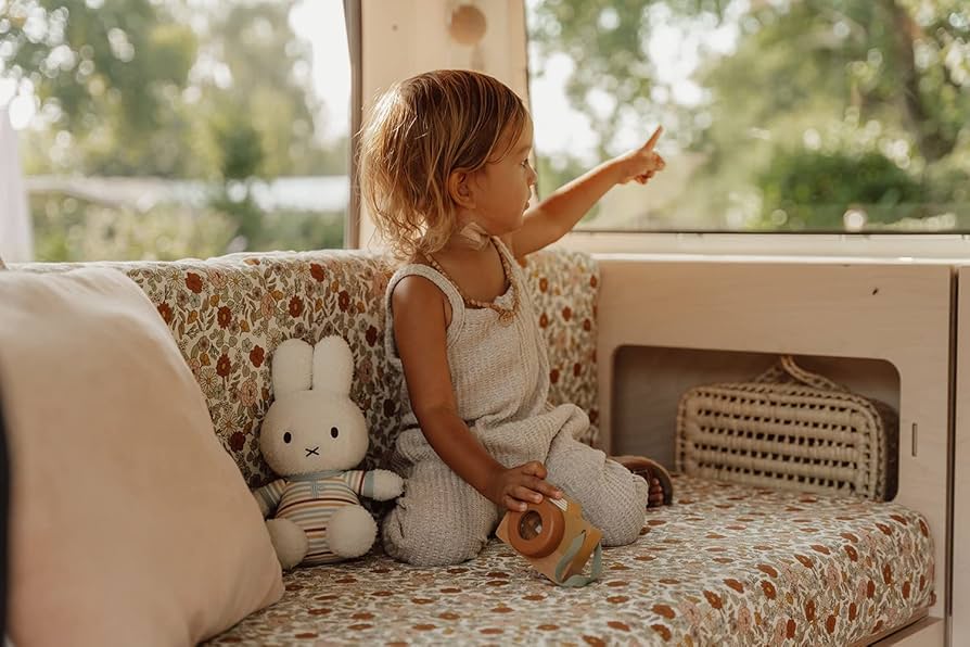 ミッフィー✖️リトルダッチコラボ　ぬいぐるみ　約25cm Amazon.co.jp: miffy x Little Dutch (ミッフィー リトルダッチ