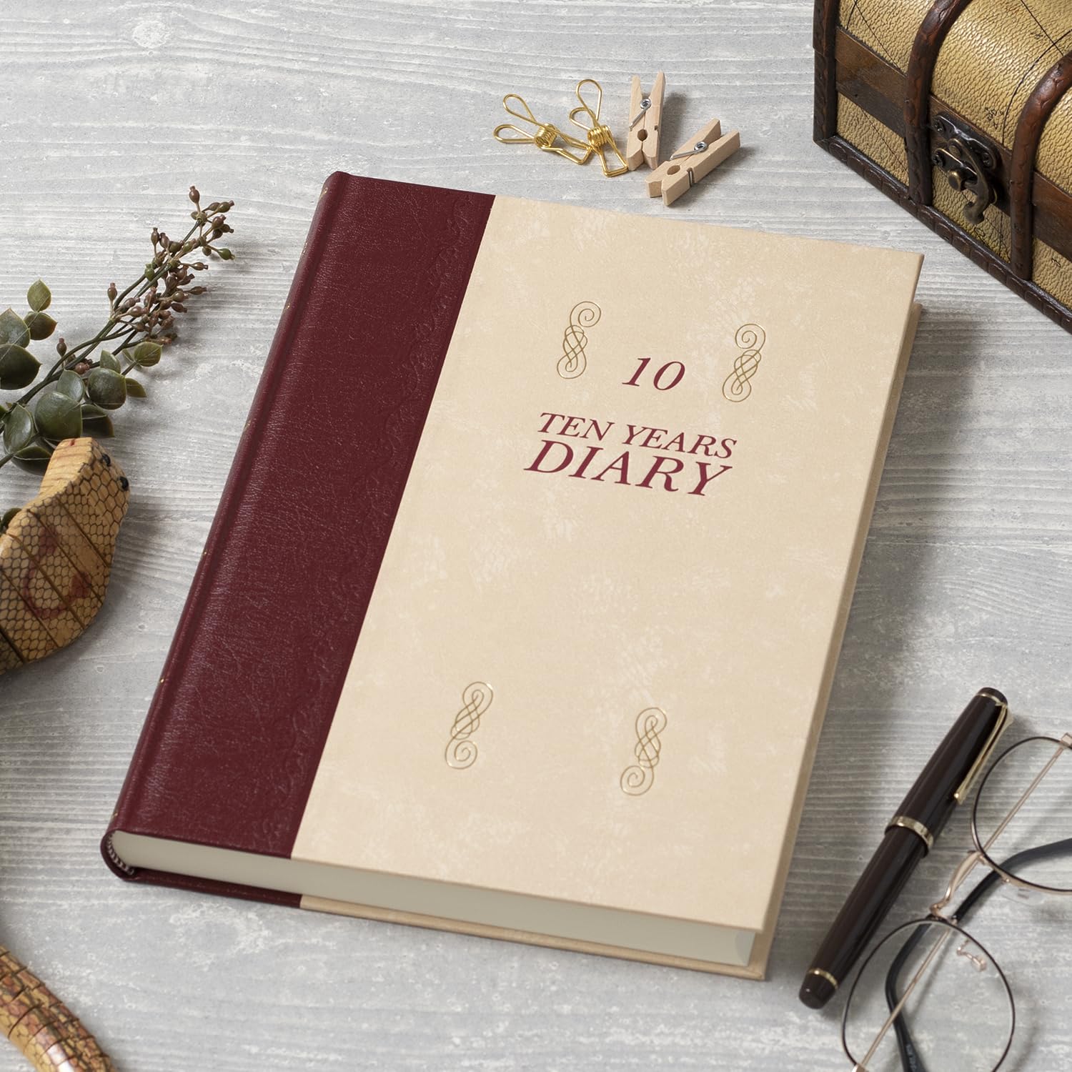Amazon.co.jp: アピカ 日記帳 10年日記 横書き B5 日付け表示あり D313