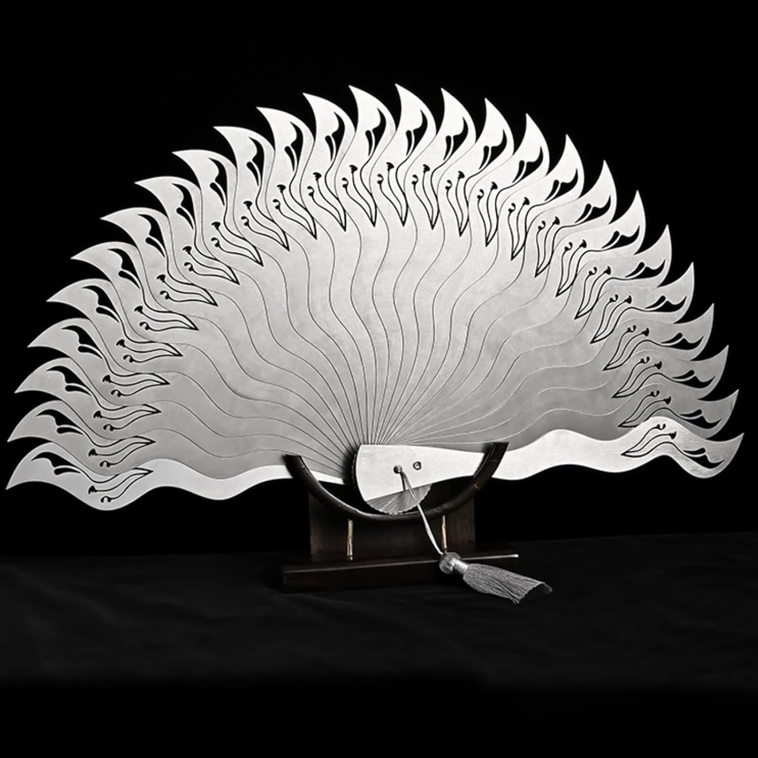 Metal Kung Fu Fans, Chinese Traditional Kung Fu Folding Fan, Martial Arts Fan Kung Fu Fighting Fans Wushu Fan, All Metal Lightweight Folding Fan for Performance, Dance, Decoration, Festival, Gift.