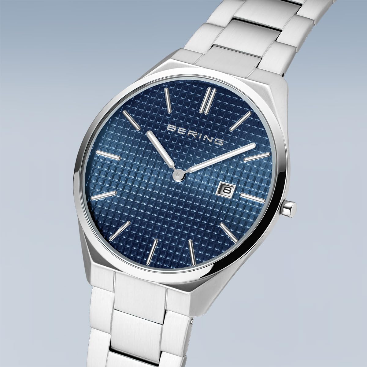 BERING Herren Uhr Quarz Movement - Ultra Slim Collection mit Edelstahl und Saphirglas 17240-707