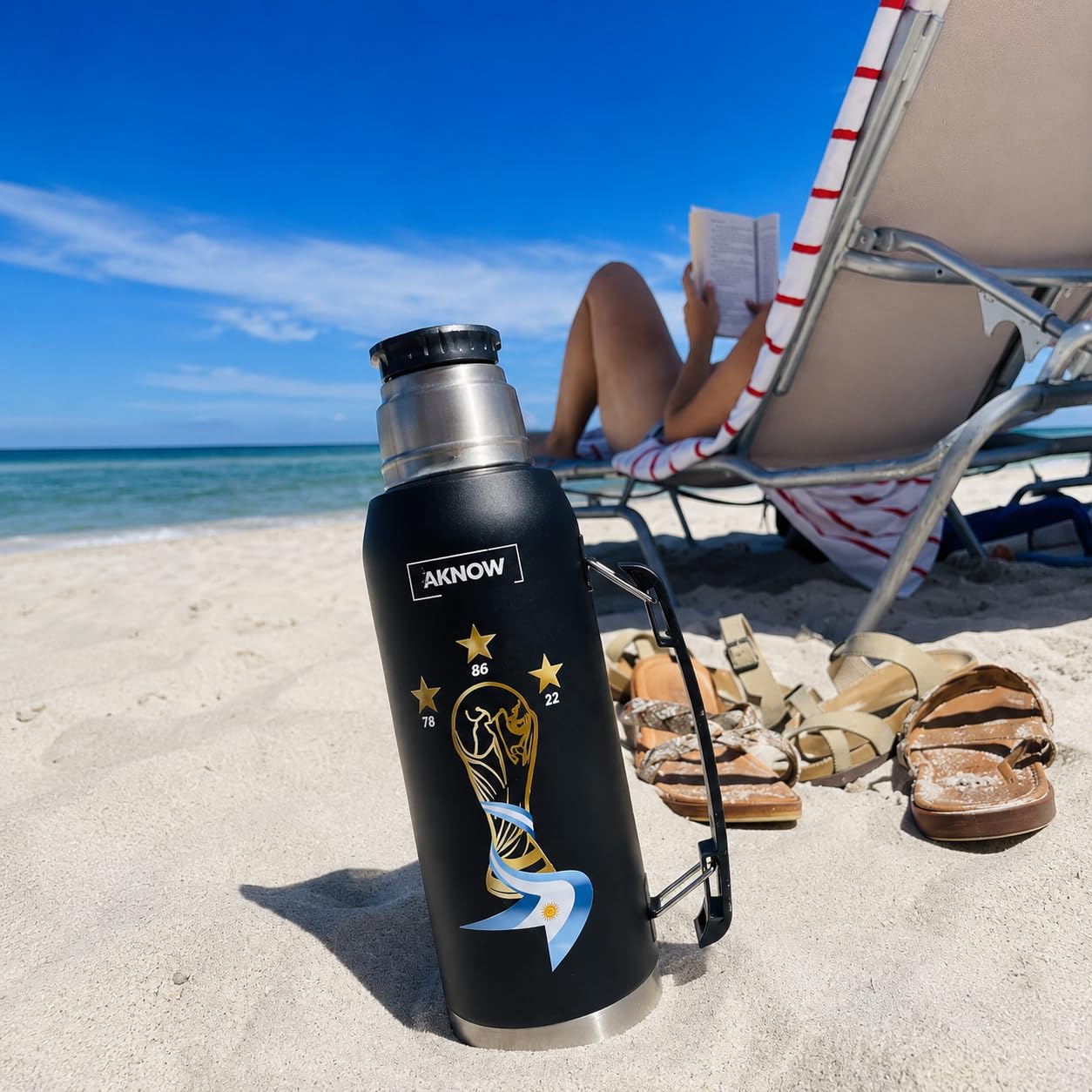 Thermo Argentino Mate Water World Cup Botella de acero inoxidable con bandera argentina 1LT (negro)